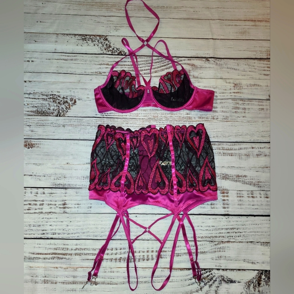 Roma Confidential  2 piece